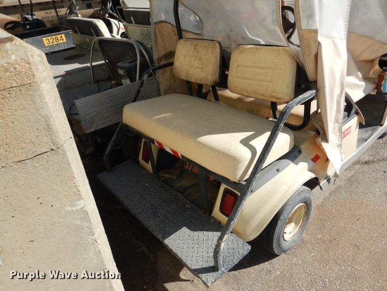 image for item DL4917 (8) golf carts