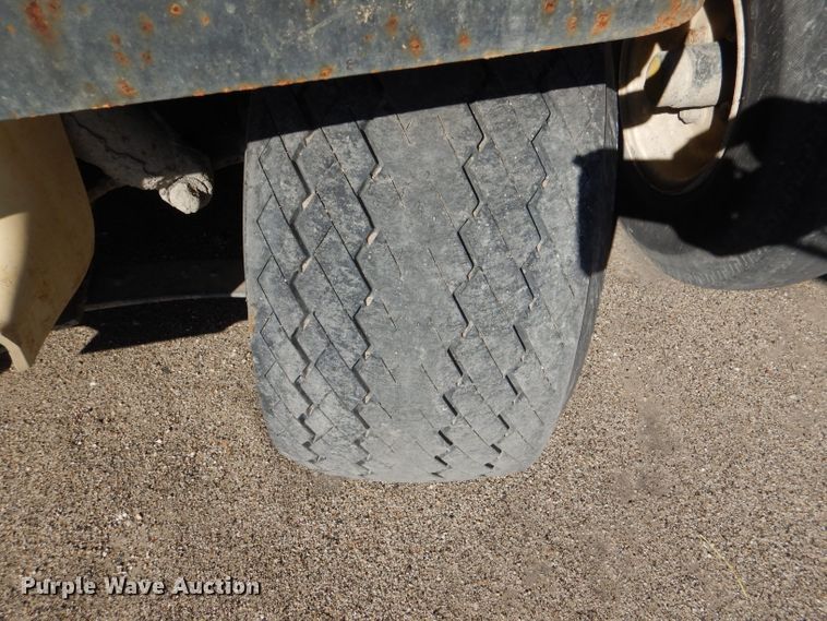 image for item DL4917 (8) golf carts