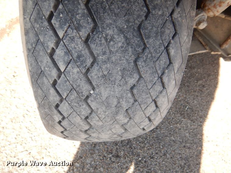 image for item DL4917 (8) golf carts