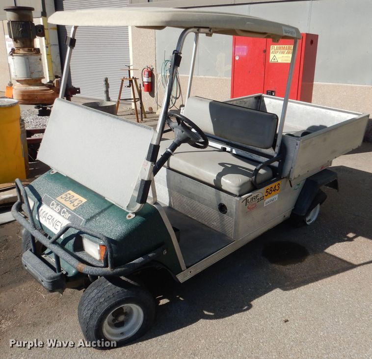 image for item DL4917 (8) golf carts