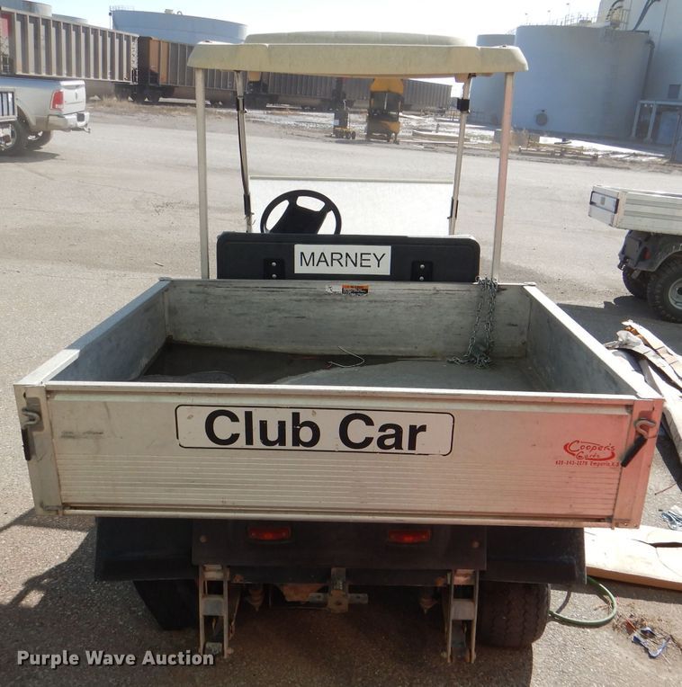 image for item DL4917 (8) golf carts