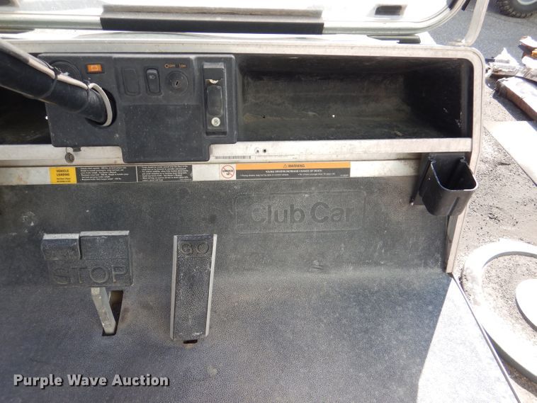 image for item DL4917 (8) golf carts