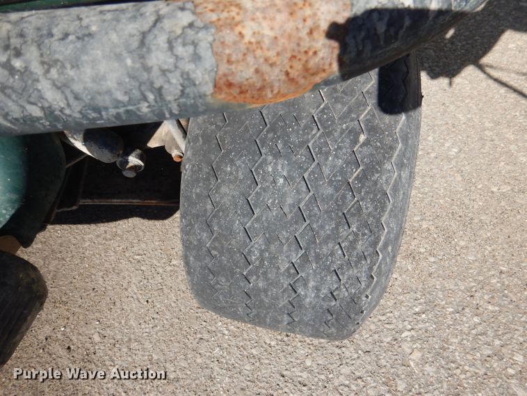 image for item DL4917 (8) golf carts