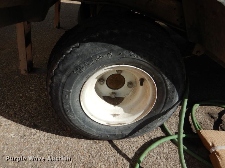 image for item DL4917 (8) golf carts