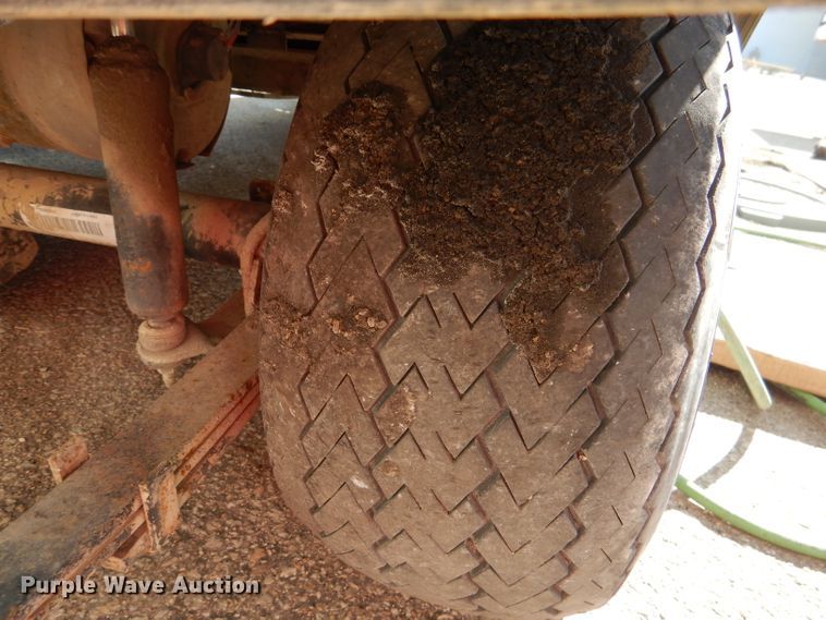 image for item DL4917 (8) golf carts