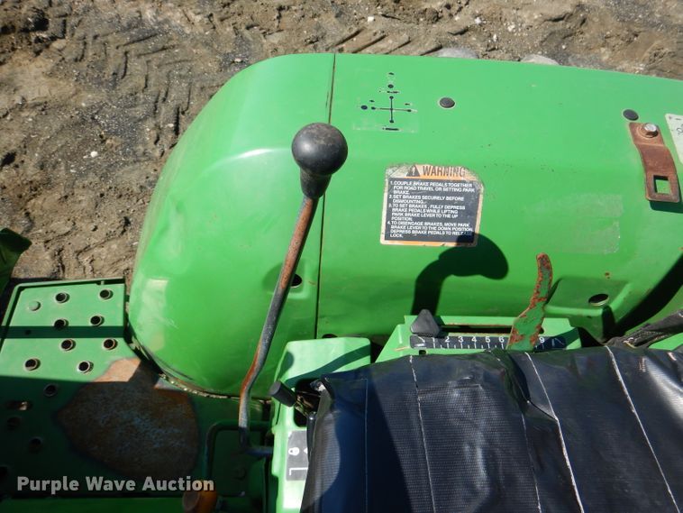 image for item DL4925 2010 John Deere 3005  tractor
