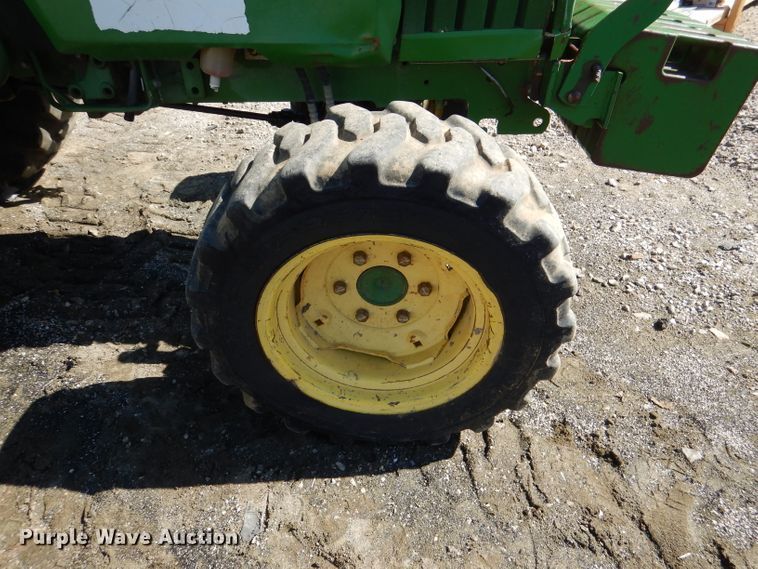 image for item DL4925 2010 John Deere 3005  tractor