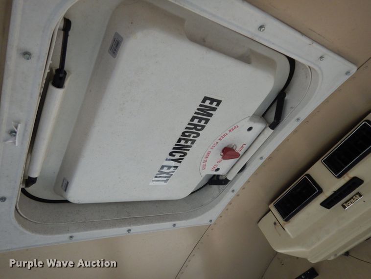 image for item DM2861 1995 GMC Vandura 3500  shuttle bus