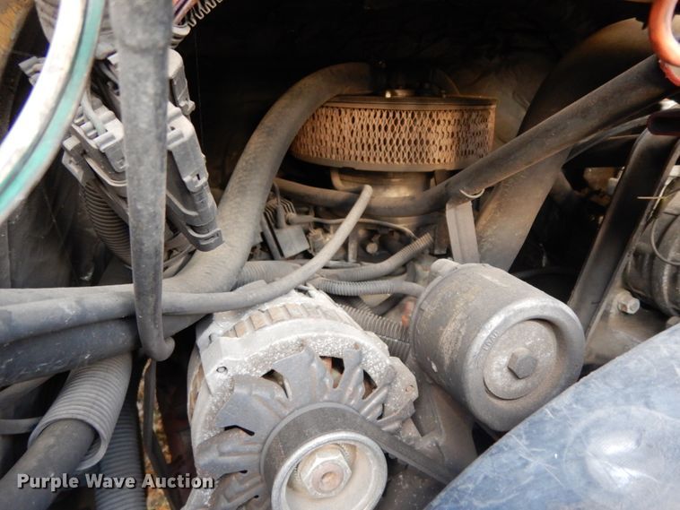 image for item DM2861 1995 GMC Vandura 3500  shuttle bus