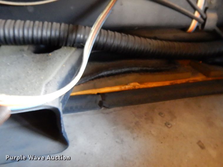 image for item DM2861 1995 GMC Vandura 3500  shuttle bus