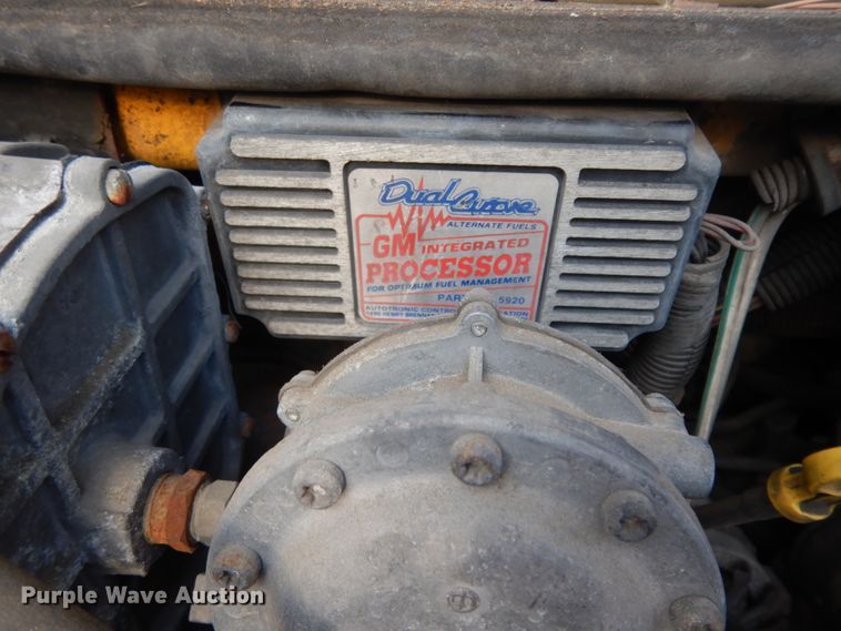 image for item DM2861 1995 GMC Vandura 3500  shuttle bus