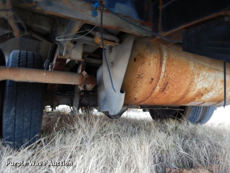 image for item DM2861 1995 GMC Vandura 3500  shuttle bus