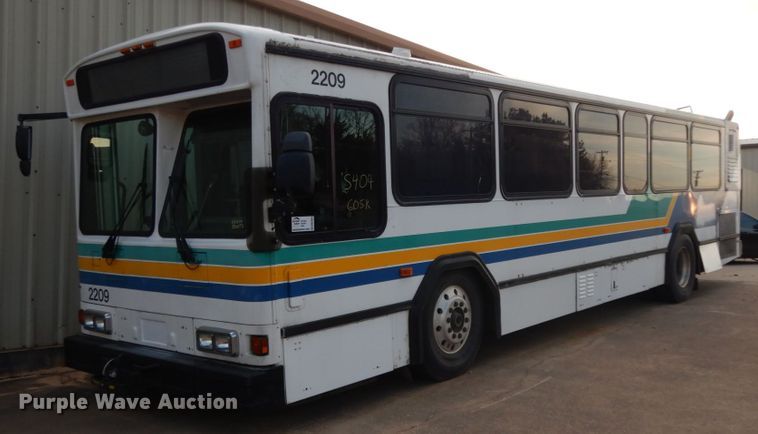 image for item DM2863 2002 Gillig C20B096N4  coach bus