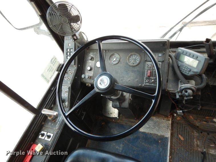 image for item DM2863 2002 Gillig C20B096N4  coach bus