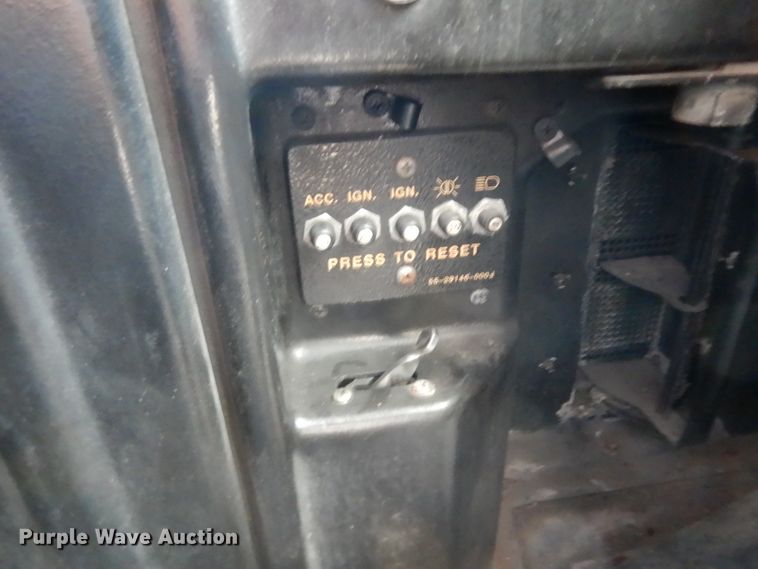 image for item DM2863 2002 Gillig C20B096N4  coach bus