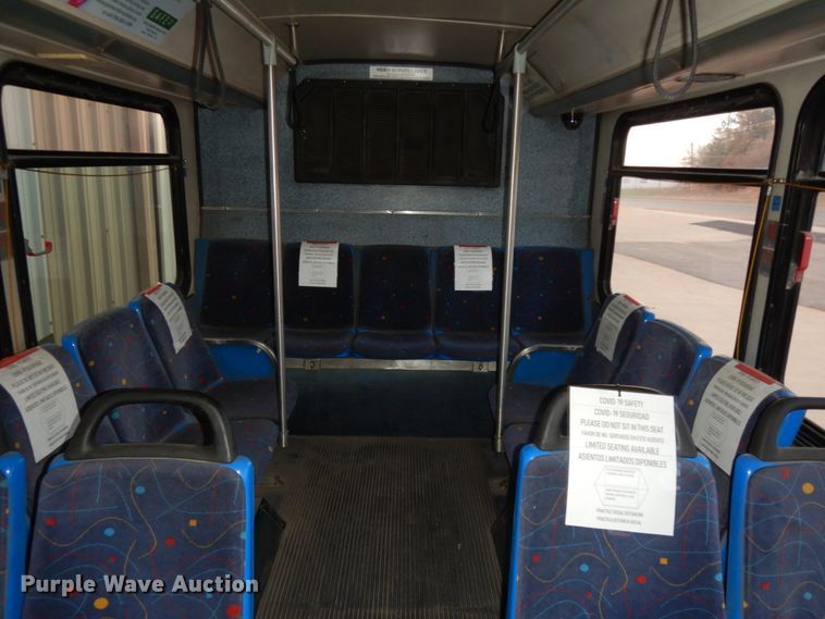 image for item DM2863 2002 Gillig C20B096N4  coach bus