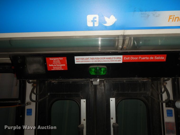 image for item DM2863 2002 Gillig C20B096N4  coach bus