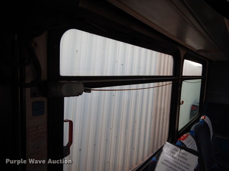 image for item DM2863 2002 Gillig C20B096N4  coach bus