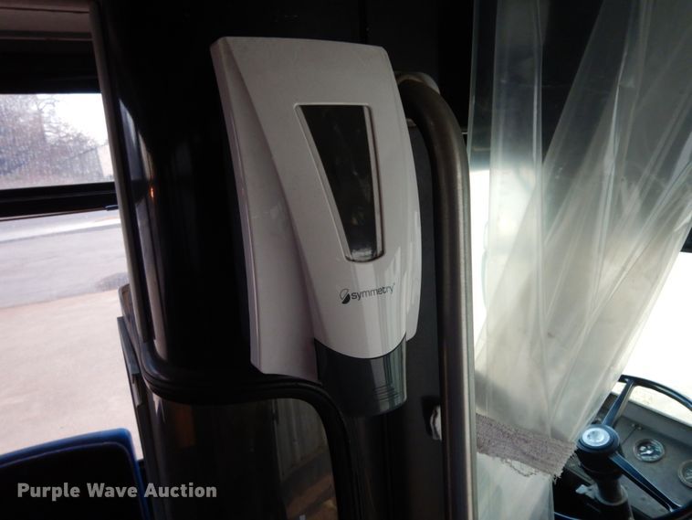 image for item DM2863 2002 Gillig C20B096N4  coach bus