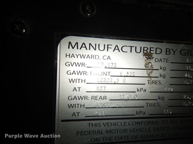 image for item DM2863 2002 Gillig C20B096N4  coach bus