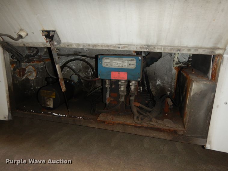 image for item DM2863 2002 Gillig C20B096N4  coach bus