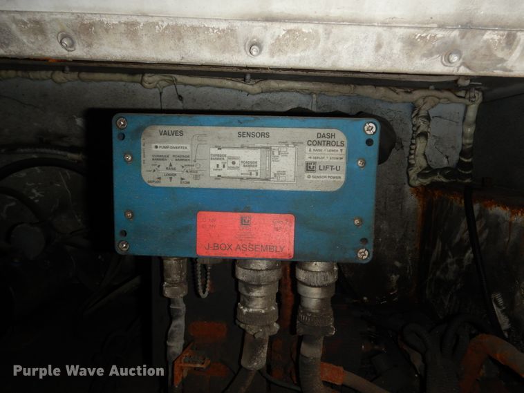 image for item DM2863 2002 Gillig C20B096N4  coach bus