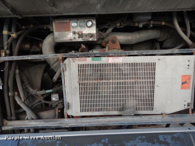 image for item DM2863 2002 Gillig C20B096N4  coach bus