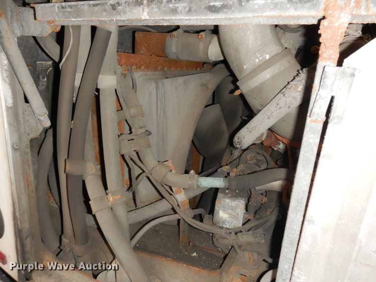 image for item DM2863 2002 Gillig C20B096N4  coach bus