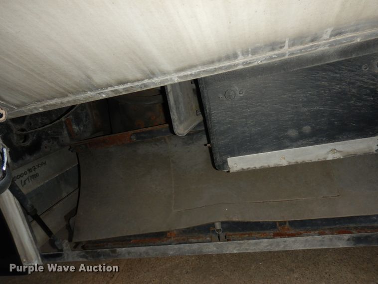 image for item DM2863 2002 Gillig C20B096N4  coach bus