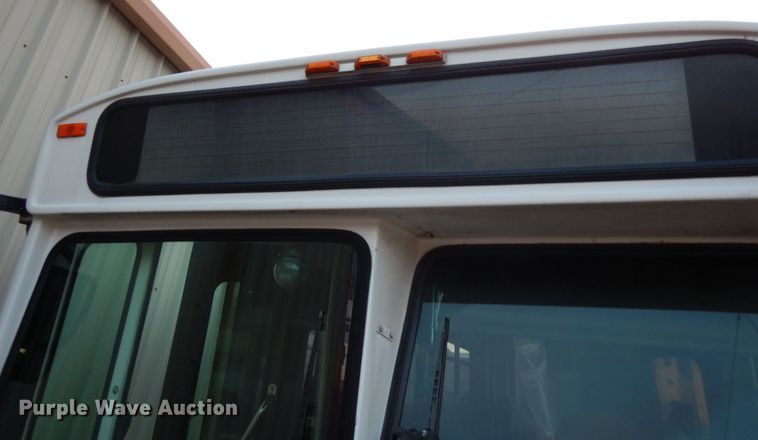 image for item DM2863 2002 Gillig C20B096N4  coach bus