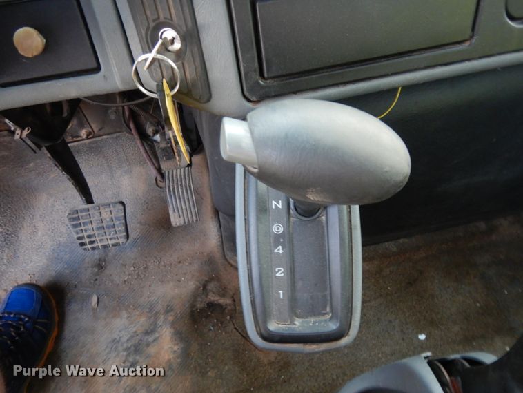 image for item DM2864 2007 International 4300  utility / service truck