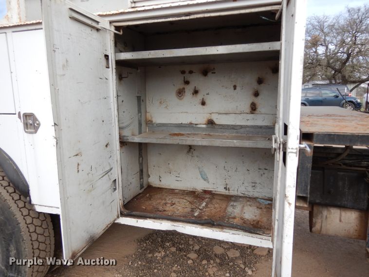 image for item DM2864 2007 International 4300  utility / service truck