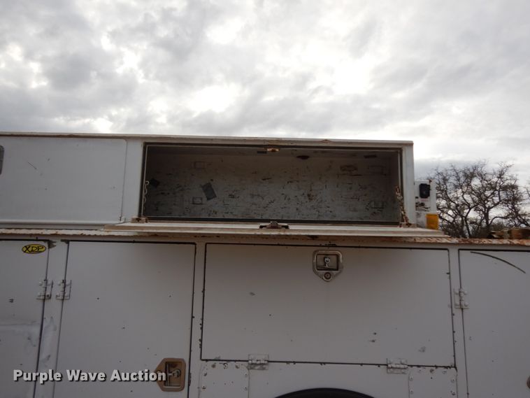 image for item DM2864 2007 International 4300  utility / service truck