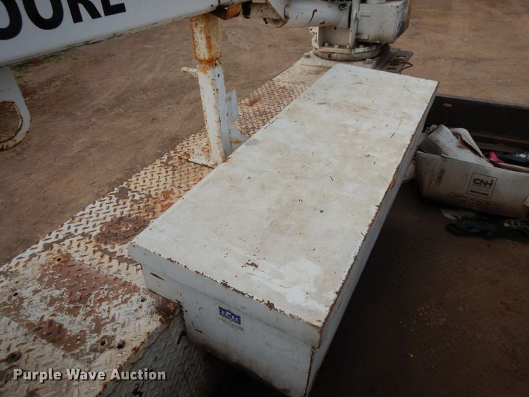 image for item DM2864 2007 International 4300  utility / service truck