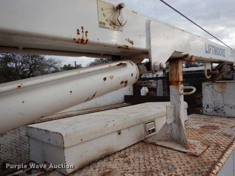 image for item DM2864 2007 International 4300  utility / service truck