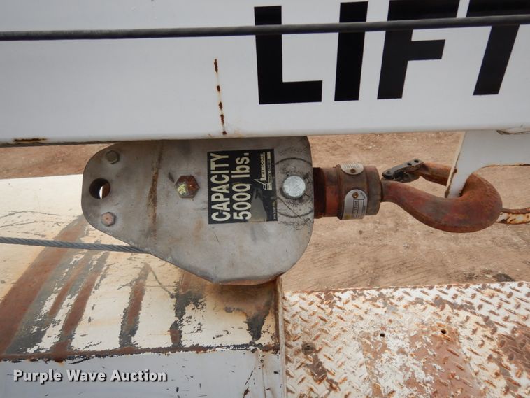 image for item DM2864 2007 International 4300  utility / service truck