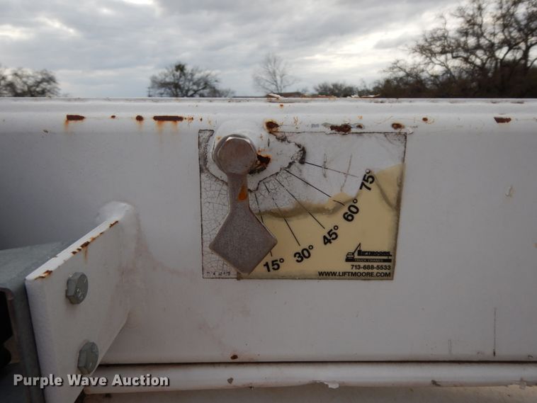 image for item DM2864 2007 International 4300  utility / service truck