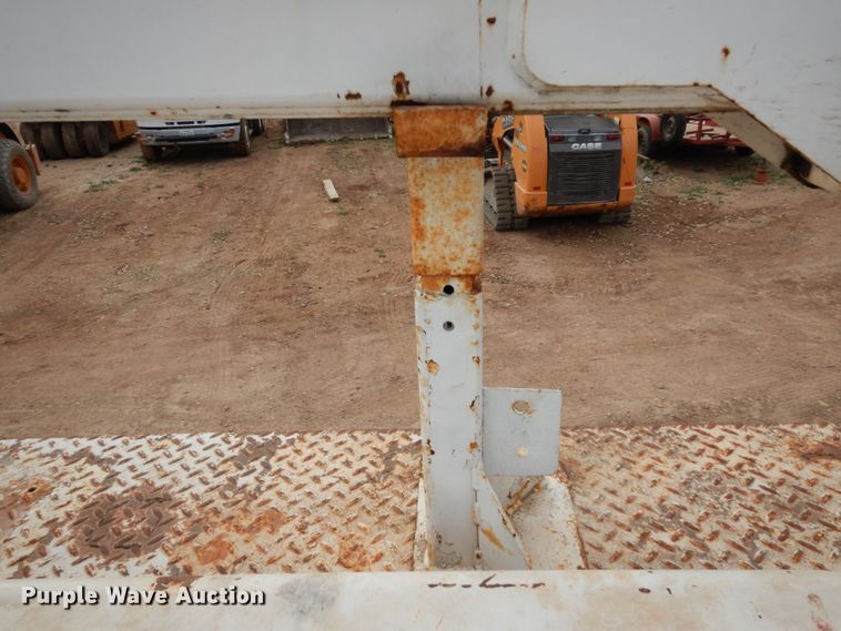 image for item DM2864 2007 International 4300  utility / service truck