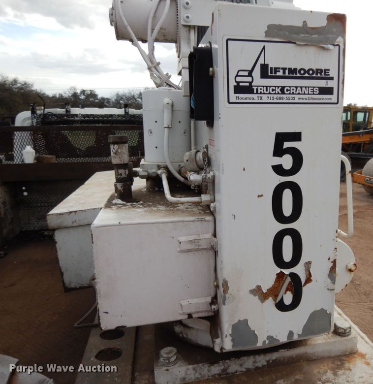 image for item DM2864 2007 International 4300  utility / service truck