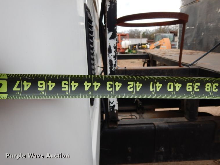 image for item DM2864 2007 International 4300  utility / service truck