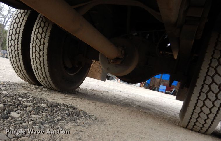 image for item DM2864 2007 International 4300  utility / service truck