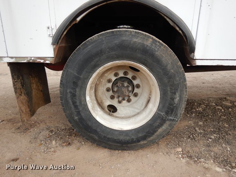 image for item DM2864 2007 International 4300  utility / service truck