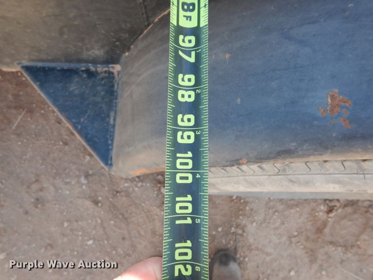 image for item DM2865 2011 Gooseneck 1120640B7B1 utility trailer with pressure washing system