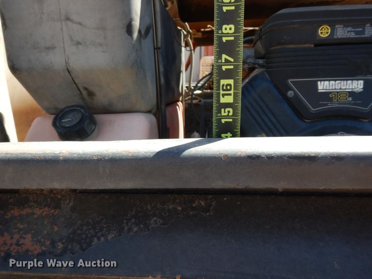 image for item DM2865 2011 Gooseneck 1120640B7B1 utility trailer with pressure washing system