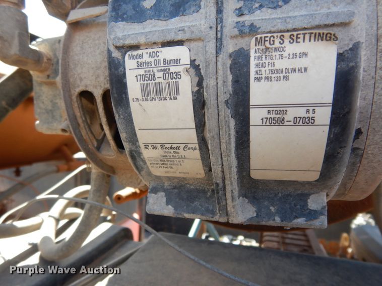 image for item DM2865 2011 Gooseneck 1120640B7B1 utility trailer with pressure washing system