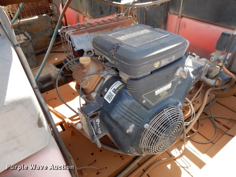 image for item DM2865 2011 Gooseneck 1120640B7B1 utility trailer with pressure washing system