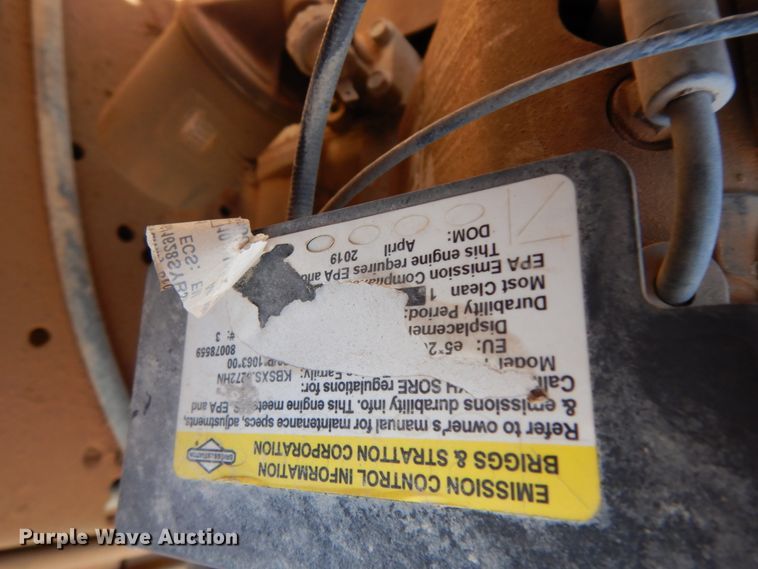 image for item DM2865 2011 Gooseneck 1120640B7B1 utility trailer with pressure washing system