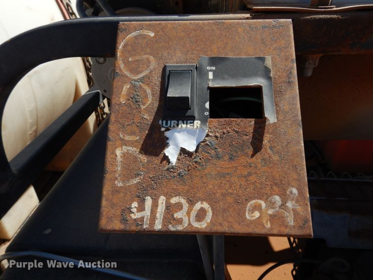 image for item DM2865 2011 Gooseneck 1120640B7B1 utility trailer with pressure washing system