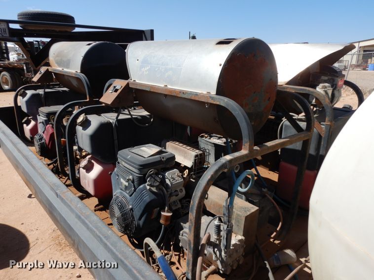 image for item DM2865 2011 Gooseneck 1120640B7B1 utility trailer with pressure washing system