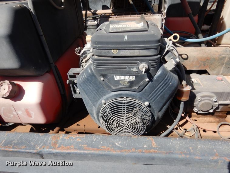 image for item DM2865 2011 Gooseneck 1120640B7B1 utility trailer with pressure washing system